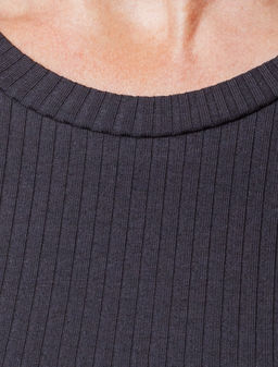 Джемпер из трикотажа в широкий рубчик VILATTE