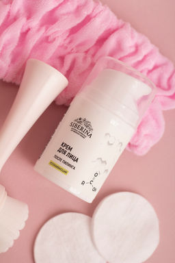 Успокаивающий крем для лица после пилинга - Siberina фото 3