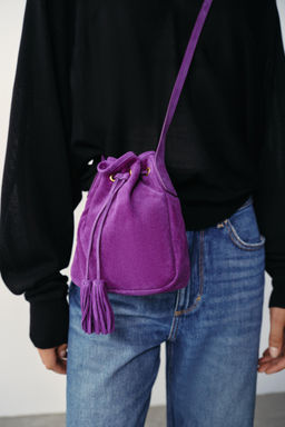 MINI BANDOLERA FRUNCIDA PIEL / Morado