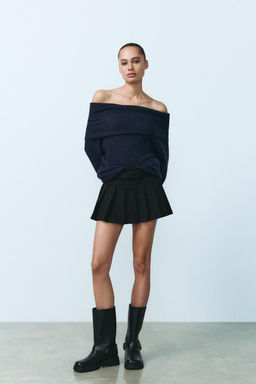 OFF-THE-SHOULDER KNIT SWEATER