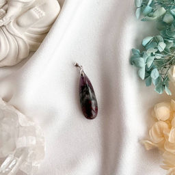 Кулон из Ауралита Канадский Аметист