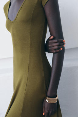 VESTIDO LARGO RIB / Oliva oscuro - Zara фото 4