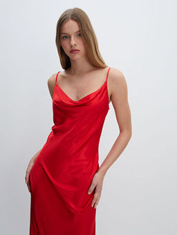 D?k?ml? Yaka Ask?l? Saten Elbise