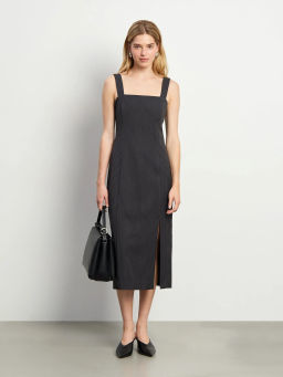 Стильный сарафан из костюмной ткани