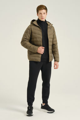 Пуховик лёгкий с капюшоном Темно-зеленый