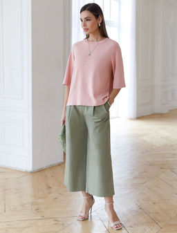 Свободный джемпер с рукавом 3/4 тонкой вязки из вискозы