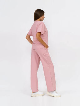 Костюм женский, цвет розовый