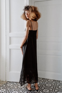 VESTIDO MIDI BORDADOS / Negro - Zara фото 4