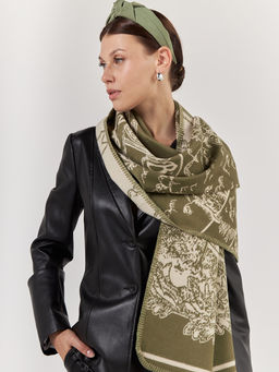 В СОСТАВЕ ШЕРСТЬ и КАШЕМИР Большой, мягкий, теплый однотонный двусторонний палантин.