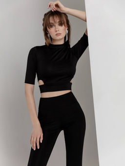 CONTE Укороченный спортивный топ с фигурными вырезами по бокам LD 1718 black black