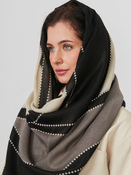 Большой, мягкий, тонкий и очень нежный двусторонний палантин