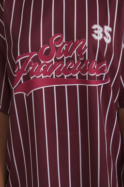 TRENDYOLMILLA Bordo Cizgili Ve Slogan Bask?l? Oversize/Genis Kal?p Orme T-Shirt TWOSS25TS00119 фото 3