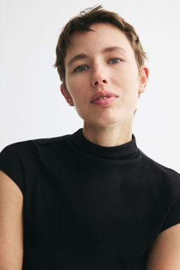 Top de punto con cuello elevado - H&m фото 6