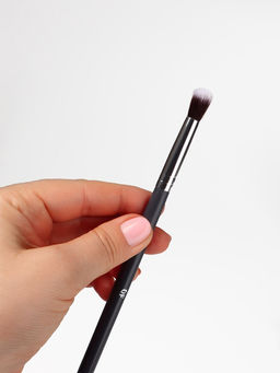 Цена за 3 шт. Кисть для макияжа Brush GRAPHITE, 18.5 (±1) см, тёмно-серая