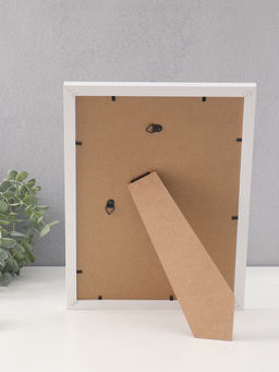 Фоторамка для фото 21×30 см, с паспарту (15×20 см), Anna, МДФ, белый (пластиковый экран)