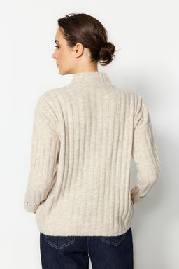 Sar? Genis Kal?p Yumusak Dokulu Dik Yaka Triko Kazak TWOAW21KZ0783 - Trendyolmilla фото 18