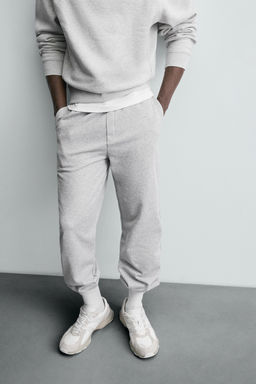 PANTAL?N JOGGER REGULAR FIT B?SICO / Gris vigor? - Zara фото 9