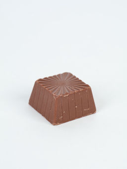 Конфеты шоколадные подарочные С 8 Марта, 150 г