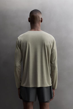 CAMISETA RUNNING ESTRUCTURA LIGERA / Verde vigor?