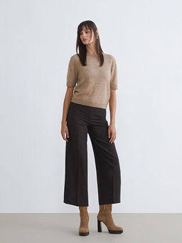 Beli Kemerli Geni? Pa?a Kad?n Pileli Pantolon