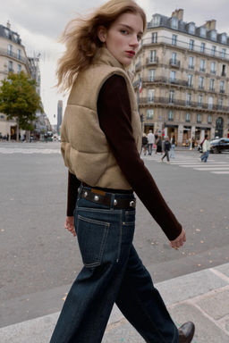 SHORT KNITTED PUFFER GILET - Zara фото 9