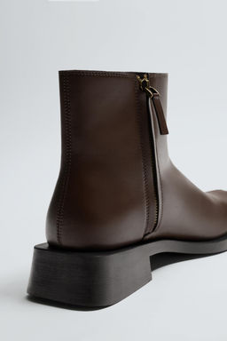 TOPSTITCHED BOOTS - Zara фото 4