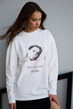 Лонгслив оверсайз с принтом