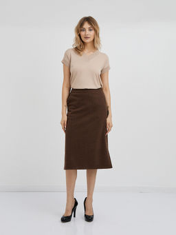 коричневая юбка длины миди с карманами
