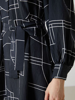 Bisiklet Yaka Desenli Elbise