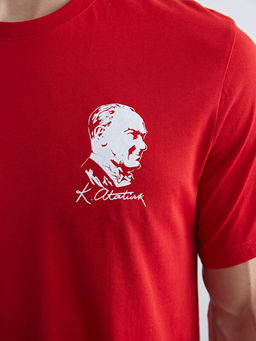 Bisiklet Yaka Atat?rk Bask?l? Penye Erkek Ti??rt