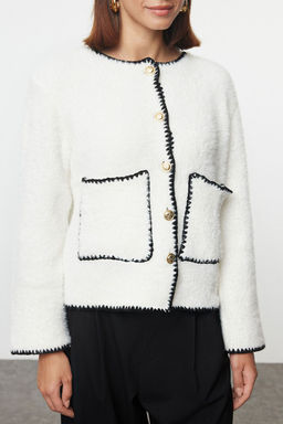 Ekru Tuylu Yumusak Dokulu Ceket Gorunumlu Triko H?rka TWOAW25HI00009