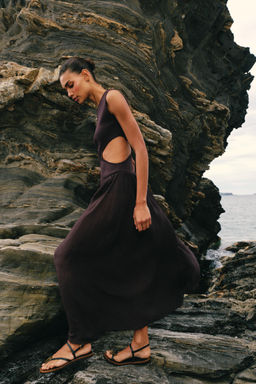 VESTIDO COMBINADO PUNTO CUT OUT / Marr?n - Zara фото 4