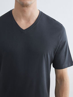 V Yaka Penye Erkek Ti??rt