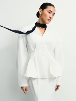 Приталенный жакет с вискозой в составе / Zarina