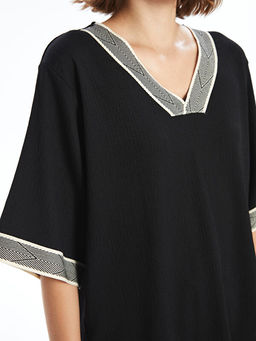 V Yaka Desenli Oversize Dokulu Kad?n Bluz