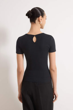 Pembe Fitted/Vucuda Oturan K?sa Kollu Aksesuar Detayl? Fitilli Esnek Orme Bluz TWOSS26BZ00092 - Trendyolmilla фото 8