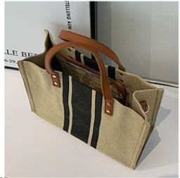 Сумка 33x13x25 / FX-2025/1 /уп 10/50/черная полоса молния