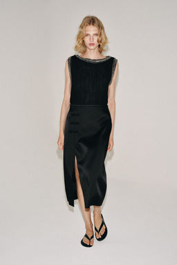 FALDA SATINADA ALAMARES ZW COLLECTION / Negro