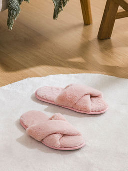 ?apraz Bantl? Kad?n Ev Terli?i