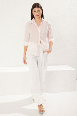 TRENDYOLMILLA Beyaz Yaka Ve Etek Ucu Nak?s Brode Detayl? Regular Normal Kal?p Dokuma Gomlek TWOSS25GO00034  фото 2