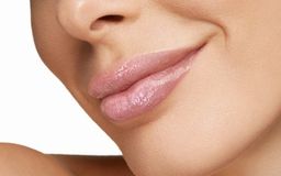 PUPA Блеск для губ MISS PUPA GLOSS тон 101 Перламутровый прозрачный  фото 2