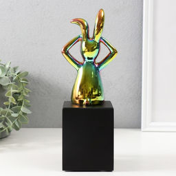 Фигурка керамика Кролик держит ушки, зелёный хамелеон 7.8?10?27 см