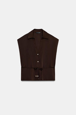 CAMISA SATINADA MANGA CORTA CINTUR?N / Marr?n