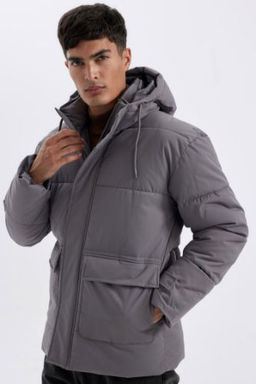 Slim Fit Dar Kesim Sisme Mont Kapusonlu Fermuarl? Cift Cepli