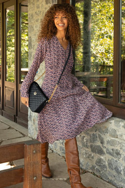 Женская темно-синяя сумка через плечо Неожиданная скидка в корзине