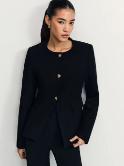 Приталенный жакет с баской / Zarina