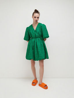 Платье из фактурной ткани с объемными рукавами длиной - Incity фото 5