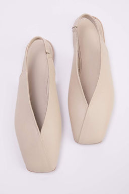 Bej Hakiki Deri Arkas? Ac?k Kare Burun Kad?n Babet TAKSS25BE00018