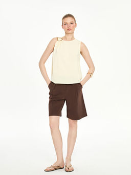 Bisiklet Yaka Aplike Detayl? Bluz