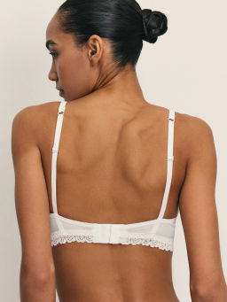 Бюстгальтер без косточек с кружевом / Zarina фото 4